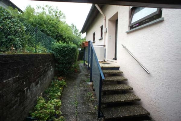 Immobilie in Obersulm - Wohnhaus mit Einliegerwohnung in schöner Aussichtslage - Bild 2