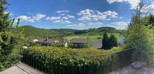 Immobilie in Herborn - Einfamilienhaus mit traumhaften Ausblick zum Verkauf - Bild 0