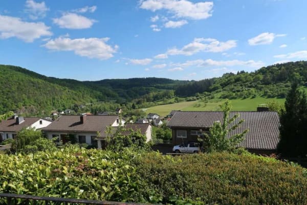 Immobilie in Herborn - Einfamilienhaus mit traumhaften Ausblick zum Verkauf - Bild 1