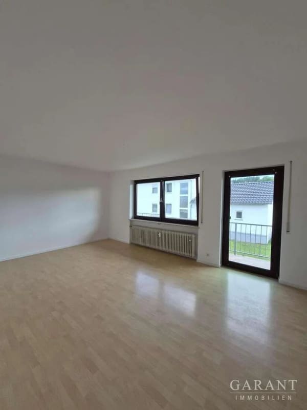 Immobilie in Roßbach - ATTRAKTIVES ZWEIFAMILIENHAUS IN 94439 ROSSBACH/BINDERMANNZWIRN! - Bild 2