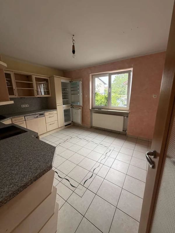 Immobilie in Reichertshofen - *Einfamilienhaus mit großem Grundstück und viel Potenzial* - Bild 1