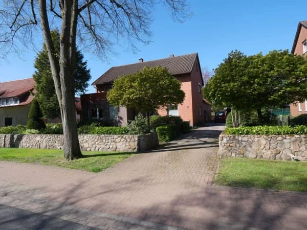 Immobilie in Rodewald - Potenzielles Mehrgenerationenhaus   mit Ausbaureserven und div. Nebengebäuden - Bild 0