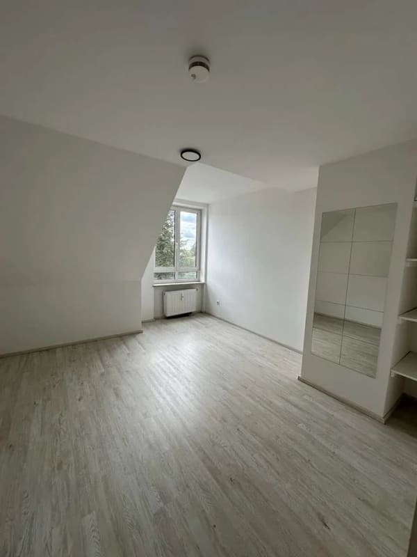 Immobilie in Markt Indersdorf - Wohnen mit Charakter: Gepflegte 3-Zimmer-Dachgeschosswohnung in Markt Indersdorf - Bild 3