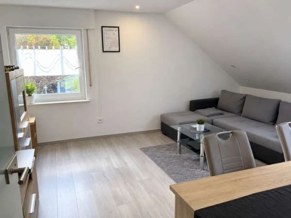 Immobilie in Bendorf - Gepflegte 3-Zimmer-Dachgeschosswohnung mit Loggia, Stellplatz und Klimaanlage in Bendorf-Stromberg - Bild 4