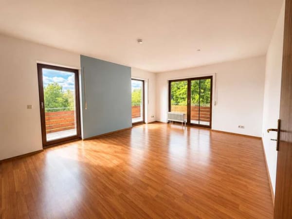 Immobilie in Abtsteinach - 115 m², 4 Zimmer, großer Balkon  -  Wohnen mit Blick ins Grüne - Bild 2