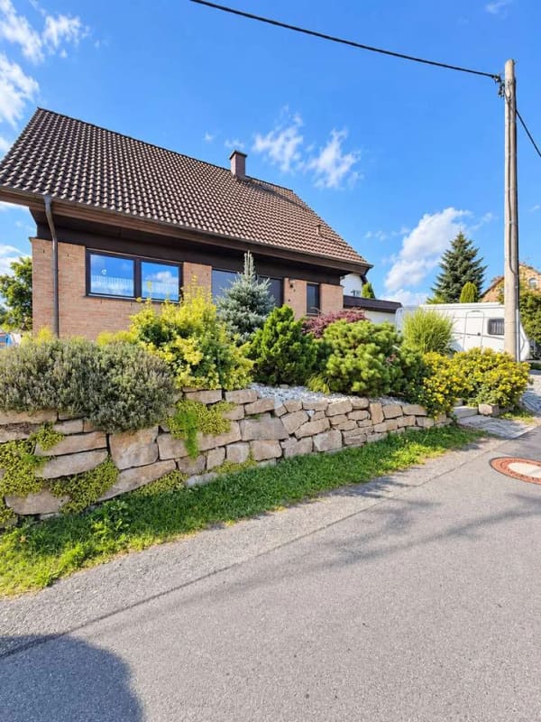 Immobilie in Halsbrücke - Ihr neues Zuhause in Hetzdorf – Einfamilienhaus mit Garten & Sauna - Bild 0
