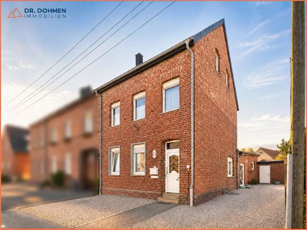 Immobilie in Heinsberg - Vielseitiges Einfamilienhaus mit Garten und Garage in Heinsberg-Unterbruch - Bild 1