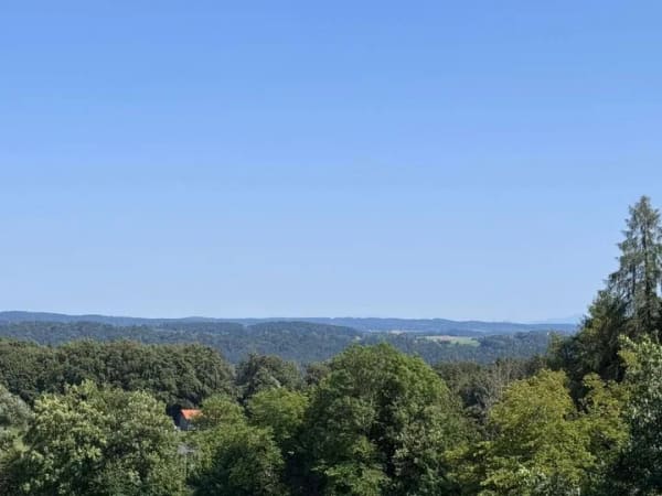 Immobilie in Icking - Von privat - Einfamilienhaus mit Einliegerwohnung auf großzügigem Grundstück (renovierungsbedürftig) - Bild 0