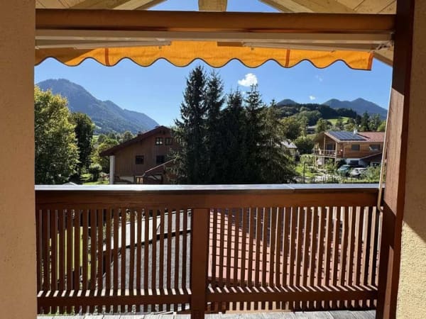 Immobilie in Ruhpolding - Wohnliche 2-Zimmer-Dachgeschosswohnung mit Südwestbalkon & Bergblick  - Bild 0