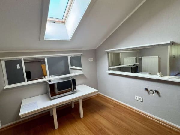 Immobilie in Ruhpolding - Wohnliche 2-Zimmer-Dachgeschosswohnung mit Südwestbalkon & Bergblick  - Bild 4