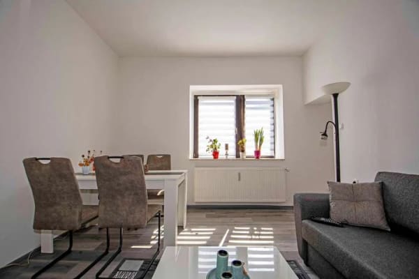 Immobilie in Hartmannsdorf bei Kirchberg - Wohnen & Vermieten unter einem Dach – 270 m², 3 Einheiten, Pool & Terrassen in Kirchberg - Bild 2