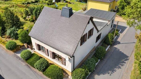 Immobilie in Sandersdorf-Brehna - Ein Stück Freiheit in Brehna - ein Zuhause mit Charakter und einem Garten voller Möglichkeiten - Bild 1