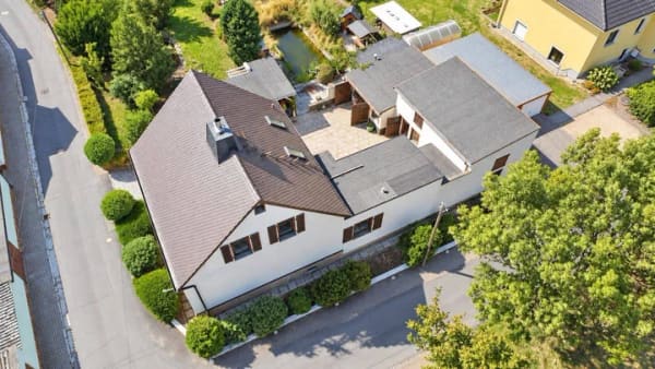 Immobilie in Sandersdorf-Brehna - Ein Stück Freiheit in Brehna - ein Zuhause mit Charakter und einem Garten voller Möglichkeiten - Bild 2