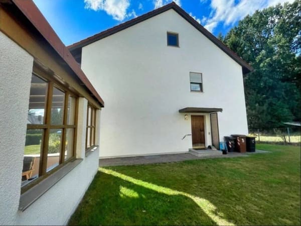 Immobilie in Gablingen - Zweifamilienhaus mit klarer Aufteilung und Ausbaureserve - Bild 2