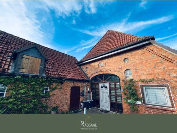 Immobilie in Bleckede - Landhaus mit Charme! Liebevoll saniertes Haus in Alleinlage zwischen Elbe und Feldmark in Wendewisch - Bild 0