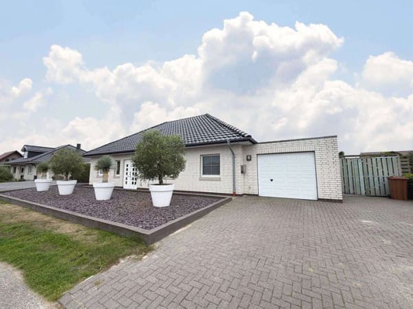 Immobilie in Sustrum - Käufer Provisionsfrei! Wohlfühlen auf einer Ebene - attraktiver Bungalow mit großem Garten - Bild 2