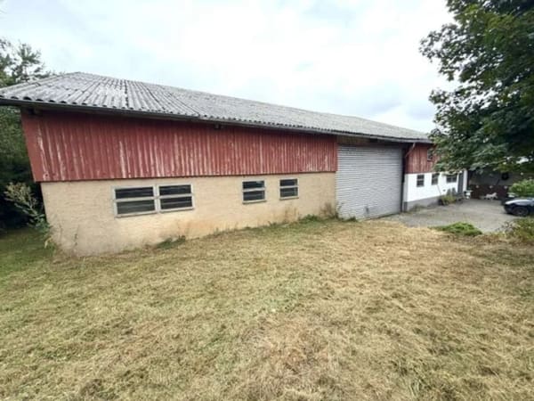 Immobilie in Blankenheim - Viel Platz, zahlreiche Möglichkeiten – Zweifamilienhaus mit großem Grundstück und großer Halle. - Bild 2