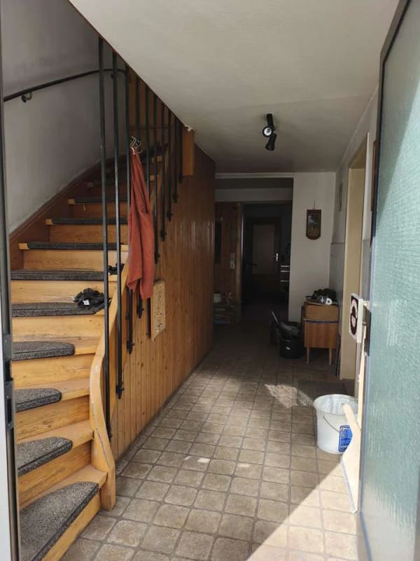 Immobilie in Böhmenkirch - Ein/ Zweifamilienhaus  mit 10 Zimmern und Scheue - Bild 3