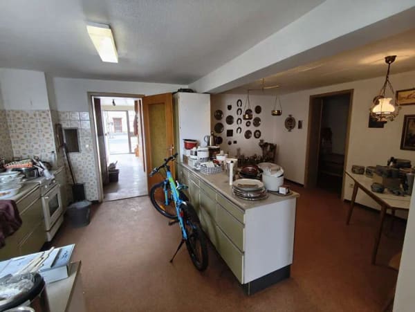 Immobilie in Böhmenkirch - Ein/ Zweifamilienhaus  mit 10 Zimmern und Scheue - Bild 4