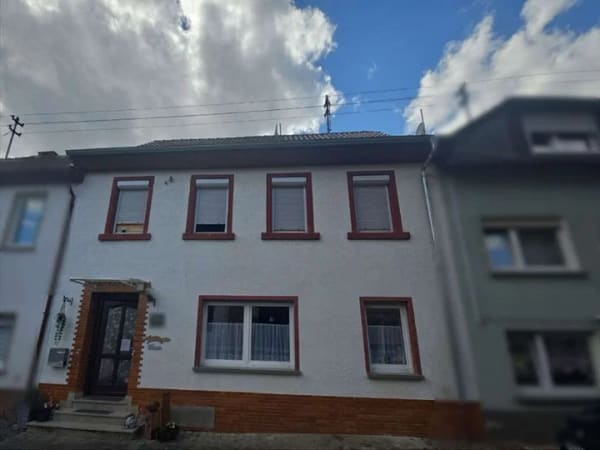 Immobilie in Raumbach - Modernisiertes Einfamiienhaus mit großer Scheune - Bild 0
