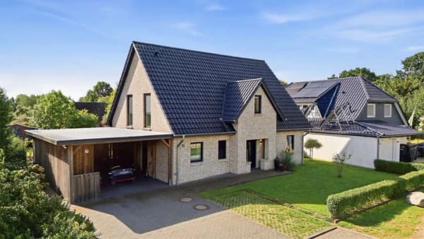 Immobilie in Mohrkirch - Viel Haus. Viel Garten. Viel Lebensqualität. Modernes Zuhause in ruhiger Sackgassenlage - Bild 1