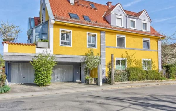 Immobilie in Fürstenfeldbruck - FÜRSTENFELDBRUCK: MEHRFAMILIENHAUS MIT POTENTIAL! - Bild 0