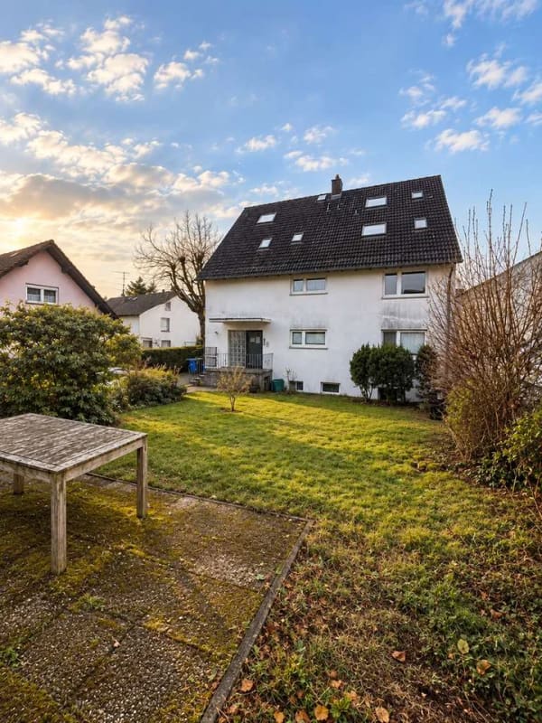 Immobilie in Bickenbach - Großes Mehrfamilienhaus in bester und ruhiger Wohnlage von Bickenbach - Bild 0