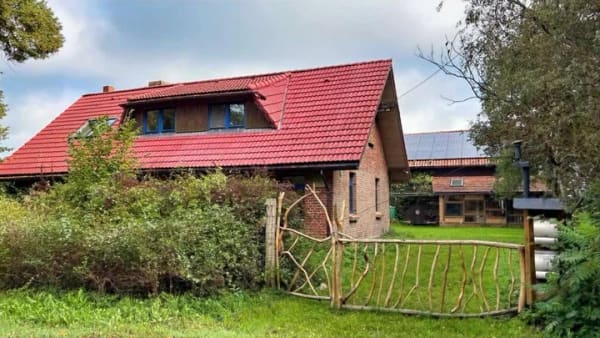 Immobilie in Sundhagen - Historisches Landhaus mit großem Garten - Bild 1