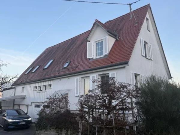 Immobilie in Filderstadt - Großes Familienhaus mit Garten  in Sonnenlage am Ortsrand - Bild 1