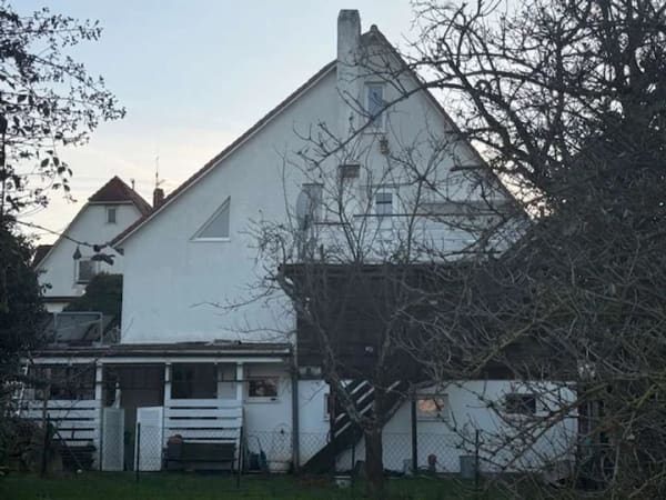 Immobilie in Filderstadt - Großes Familienhaus mit Garten  in Sonnenlage am Ortsrand - Bild 2