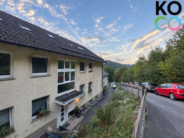 Immobilie in Plettenberg - KEIN BOCK MEHR AUF MIETE? | XXL-TERRASSE. | 3 ZIMMER. | DAS IMMO-STARTERPAKET UNTER 100K! - Bild 1