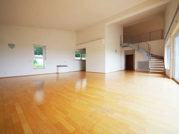 Immobilie in Bexbach - Zweifamilienhaus in begehrter Höhenlage mit beeindruckendem Panoramablick! - Bild 1