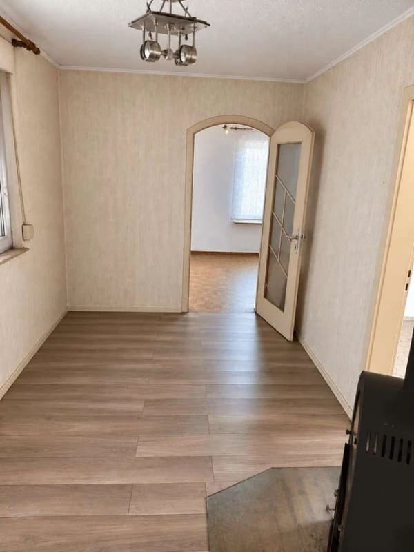 Immobilie in Lauda-Königshofen - Großzügiges und sanierungsbedürftiges Einfamilienhaus - Bild 4