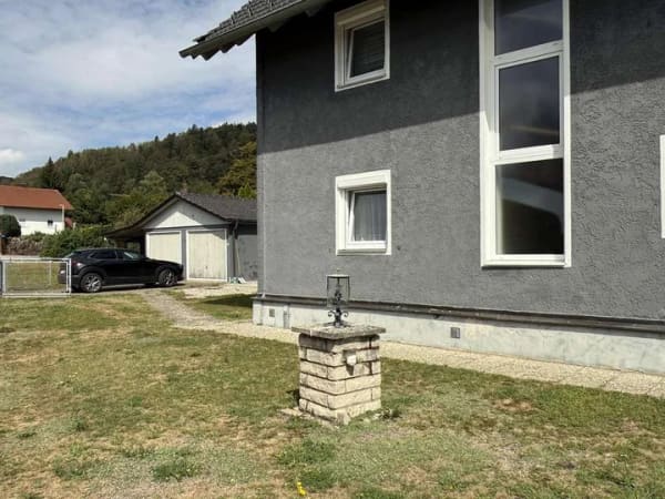 Immobilie in Julbach - Umfangreich modernisiertes Einfamilienhaus in ruhiger Siedlungslage in Julbach - Bild 3