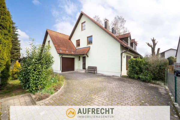 Immobilie in Schwabhausen - A U F R E C H T °MITTEN IN STETTEN-SCHWABHAUSEN° Doppelhaushälfte mit Garten & Garage an der S2 - Bild 1