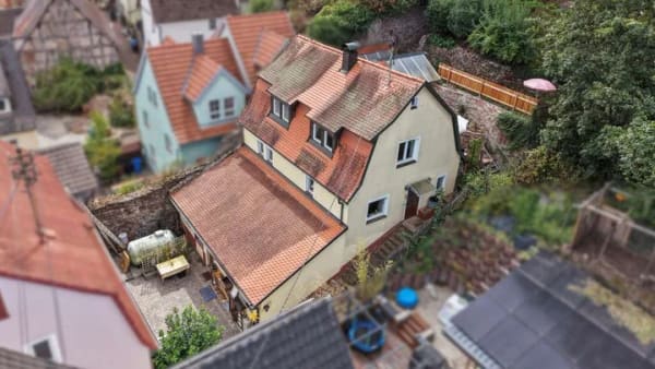 Immobilie in Rothenfels - ++Charmantes EFH, 87 m² Wohnfläche u. idyllischem Garten in Rothenfels++ - Bild 0