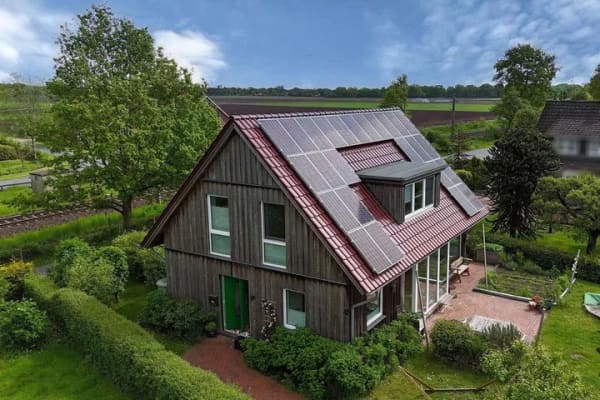Immobilie in Nortmoor - Modernes Effizienzhaus in Nortmoor – KfW 40 Plus mit Erdwärme & Photovoltaik - Bild 1