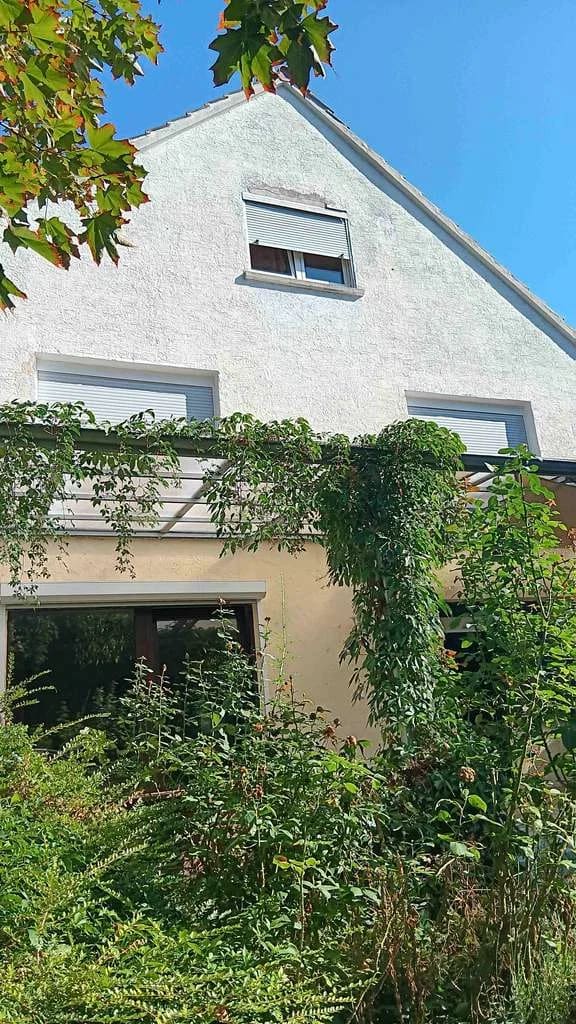 Immobilie in Flörsheim - Mehrgenerationenhaus mit drei Wohnungen und vielen Möglichkeiten auf Traumgrundstück - Bild 2