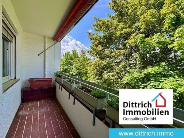 Immobilie in Schwieberdingen - Kaufangebote willkommen: Großzügiges Wohnen mit Balkon – 3,5-Zimmer-Wohnung mit Potenzial - Bild 3