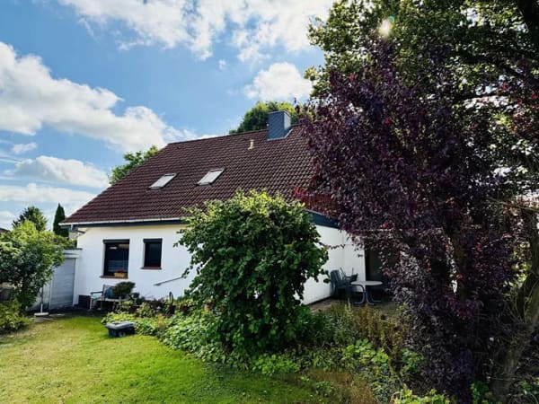 Immobilie in Hude (Oldenburg) - Familienfreundliches Einfamilienhaus mit 6 Zimmern und PV-Anlage - Bild 3