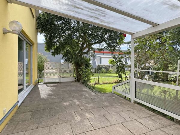 Immobilie in Schwaan - Großzügiges und sanierungsbedürftiges Einfamilienhaus mit 6 Zimmern, Garage und großem Grundstück - Bild 2