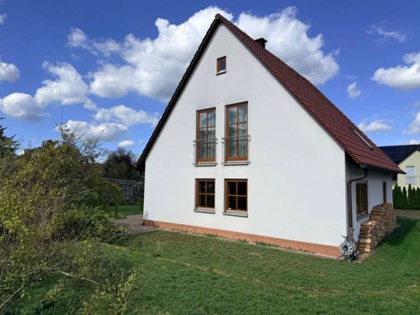 Immobilie in Eckental - Zwei Einfamilienhäuser mit großzügigem und sonnigem Garten - Bild 2