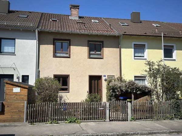 Immobilie in Königsbrunn - Reihenmittelhaus in ruhiger Lage - Bild 1