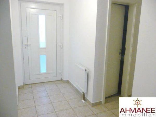 Immobilie in Schirmitz - **Familienfreundliche DHH mit Garten in ruhiger Lage** - Bild 2