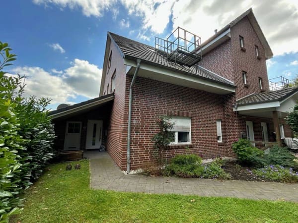 Immobilie in Breitenburg - Gepflegtes Mehrfamilienhaus Bj. 2016 mit 4 Wohneinheiten in direkter Waldrandlage- vermietet - Bild 0