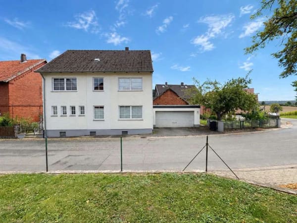 Immobilie in Sibbesse - Großzügiges Zuhause mit 6 Zimmern, Doppelgarage und vielseitigen Möglichkeiten - Bild 1