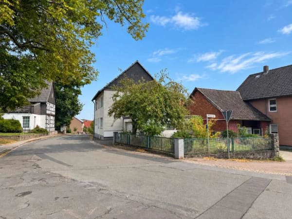 Immobilie in Sibbesse - Großzügiges Zuhause mit 6 Zimmern, Doppelgarage und vielseitigen Möglichkeiten - Bild 4