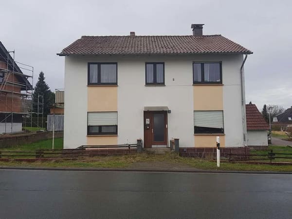 Immobilie in Vlotho - Für den Ersteher provisionsfrei - Einfamilienhaus in Vlotho Ortsteil Bonneberg - Zwangsversteigerung - Bild 1