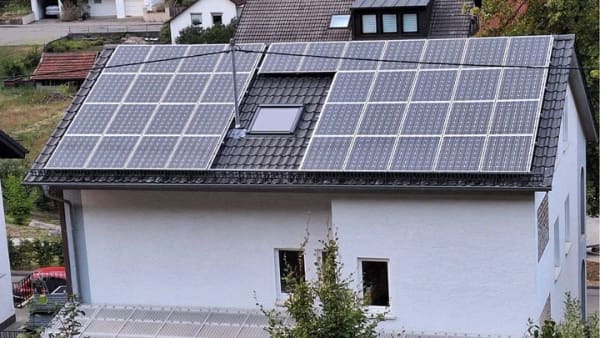 Immobilie in Wiesensteig - 3-Familienhaus mit Ausbaupotenzial in ruhiger und sonniger Lage ! - Bild 1