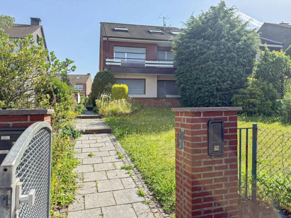 Immobilie in Ratingen - Zweiparteienhaus mit Einlieger - Bild 0